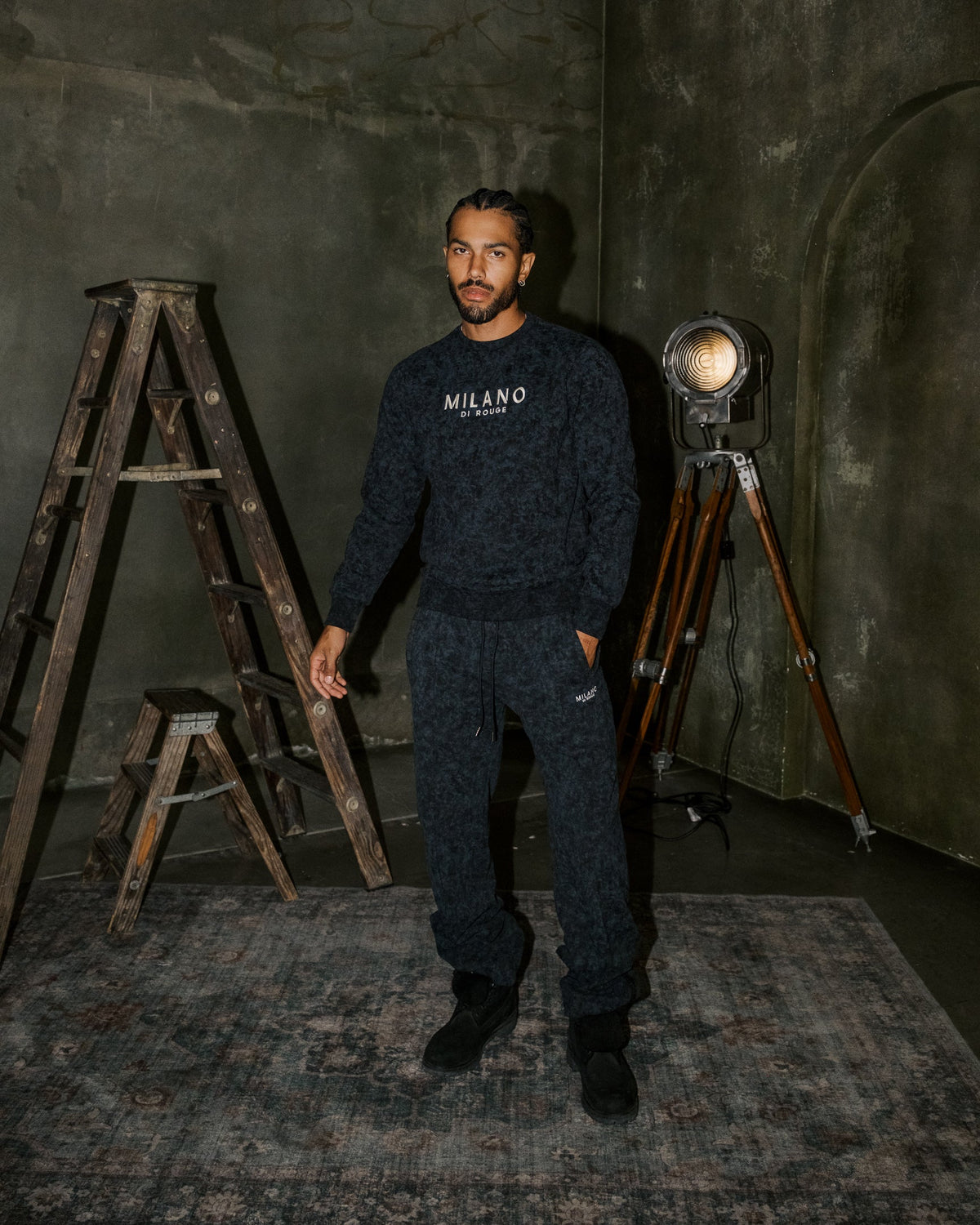 Lux Signature Supreme Robbie Crewneck